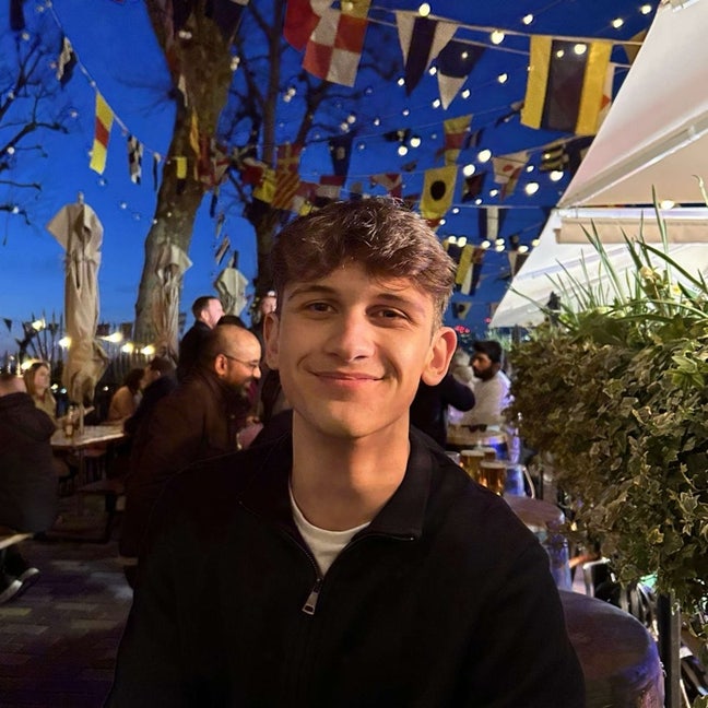 Hi, I’m Harley (21) and I’m looking for a... Main Photo