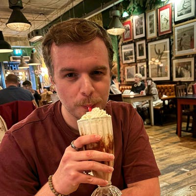Physicist Looking for a Double Room Warrington  Main Photo
