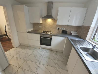 ✅Single Room in Bow Main Photo