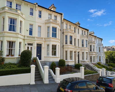 Spacious en - suite room in Hastings  Main Photo