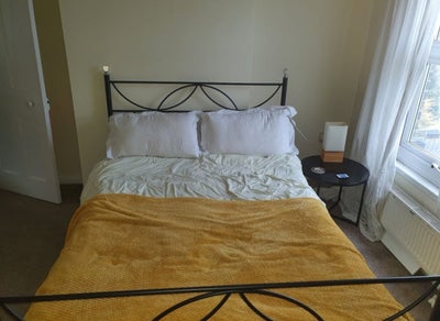 &pound;650 bedroom for a single person Main Photo