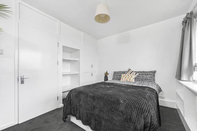 Cheap double size room in Roehampton!  Main Photo