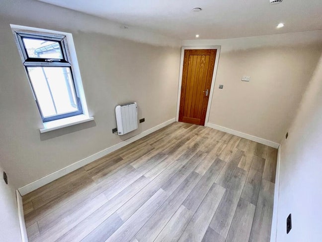 New Flatmate Needed  Main Photo