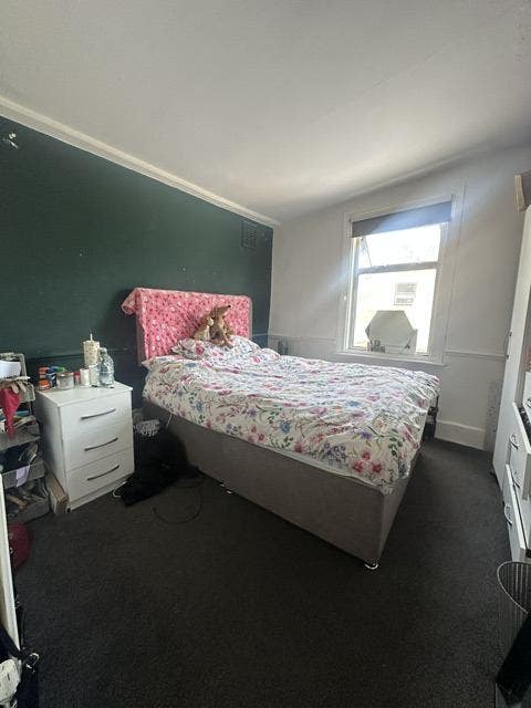 Double bedroom in heart of Tooting Broadway SW17 Main Photo