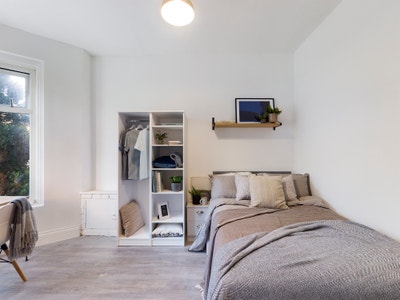 Modern Student Home - £0 Deposit - Milking Stile Main Photo