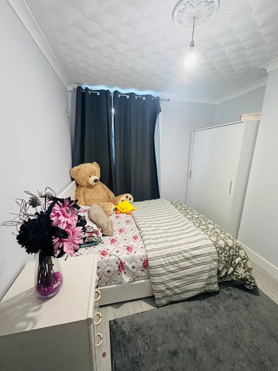 One double bedroom is available  Main Photo