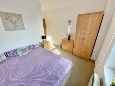 Lovely bright room Main Photo