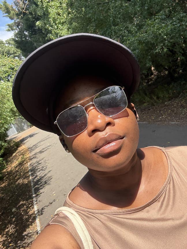 28 year old female looking for a room in London  Main Photo