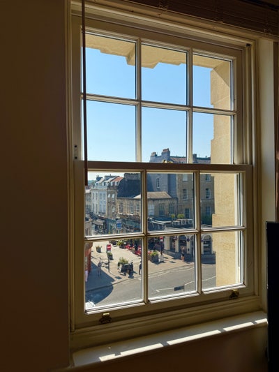 King-size bedroom in the heart of Clifton Village Main Photo