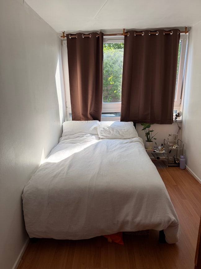 Sublet Room Available in Islington!  Main Photo