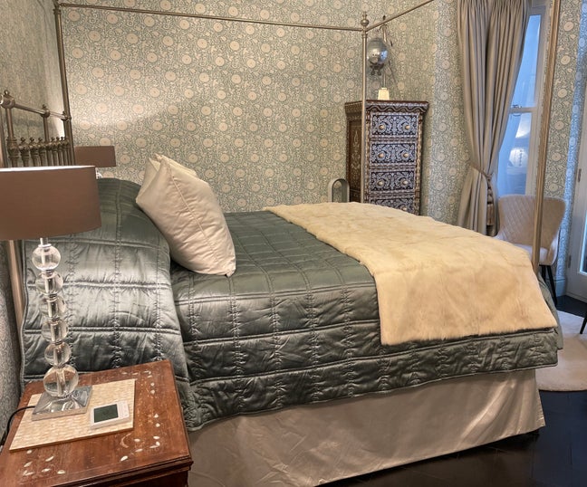 Luxury Double Bedroom with Private Bathroom SW6 Main Photo