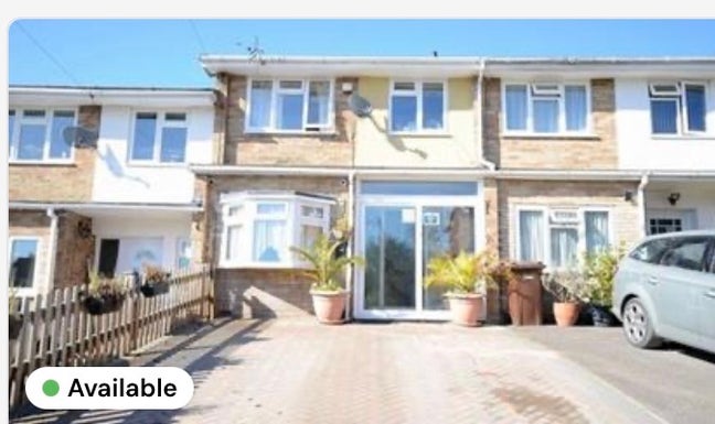 3 Beds house to LET! Main Photo