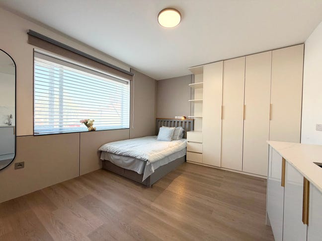 Luxury Ensuite Room Main Photo