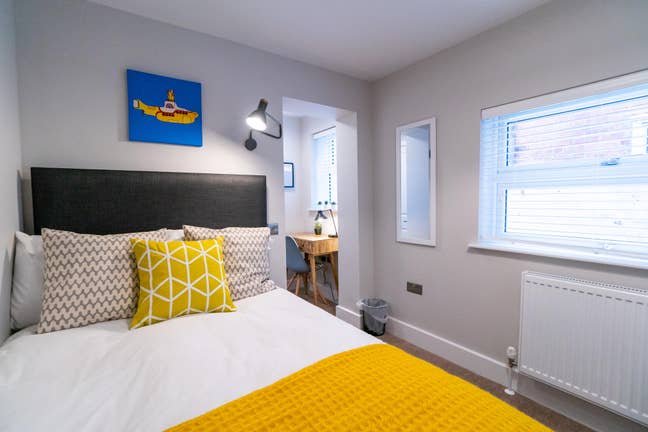 One Ensuite Room available - Central Reading Main Photo