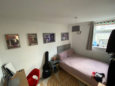 Short-term Sublet, East Dulwich, Double Bed! Main Photo
