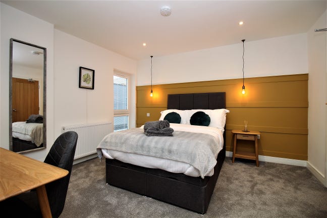 Amazing Property with Great Space - &pound;100 Cashback Main Photo