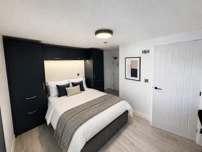 *All Bills Inc* Luxury self-contained Studios Main Photo