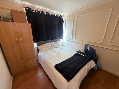 Massive Double Bow Rd 1150 No Deposit Renovated  Main Photo
