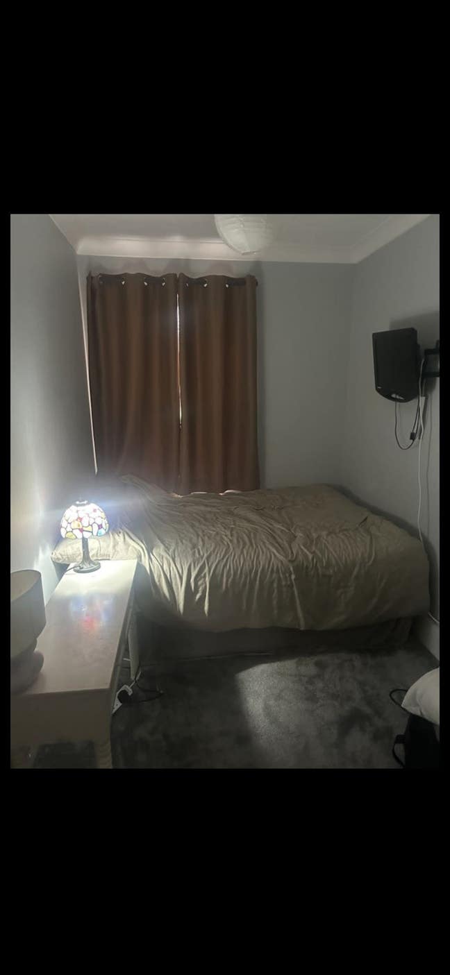Double room available in clean cosy home Main Photo