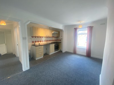 2 Bed, Newly Decorated 1st Floor Flat. Ramsey Main Photo