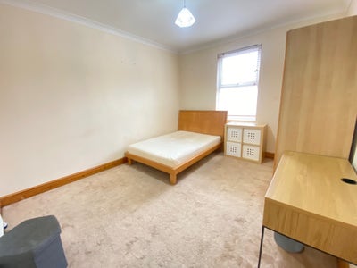 **Double Room** Eccleston Road ** W13  Main Photo