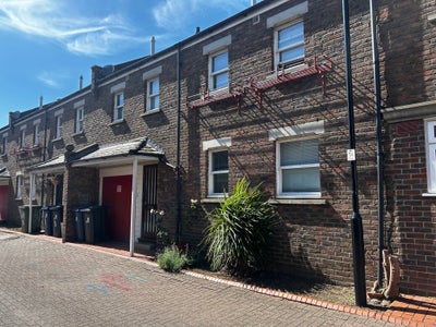Double Room in house share Main Photo