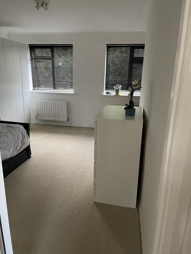 Comfortable rooms with exclusive  new bath room  Main Photo