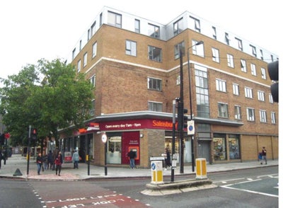 Student-Friendly 4-Bed Flat | 3 Room Available Main Photo