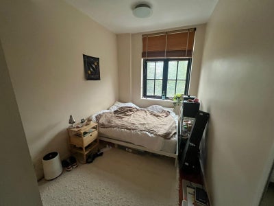 Single Room in Aldgate | Furnished 3 Bedroom Flat Main Photo