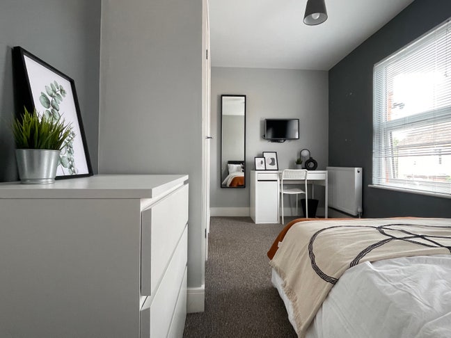 Professional Houseshare - Double en-suite Main Photo