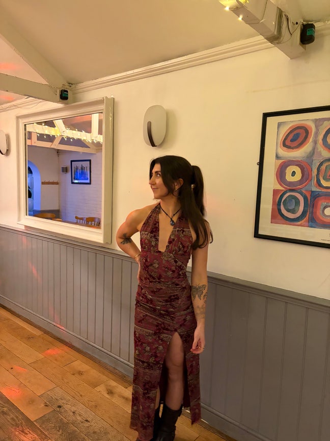 29 y/o working professional looking for room Main Photo