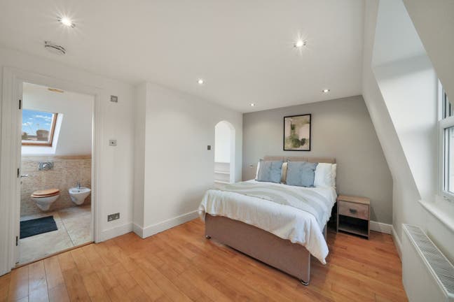 🏡Clean Newly Refurbed Ensuite🚿West Ealing✨ Main Photo
