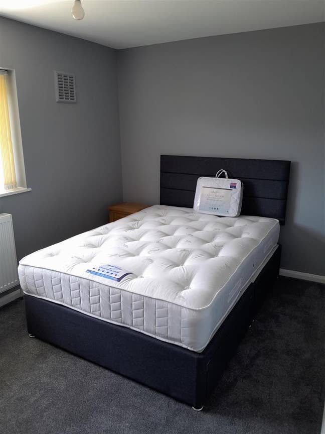 Room 4, 10 Antrobus Road - Available Now Main Photo