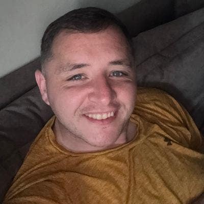 Professional Male seeks a double room Main Photo