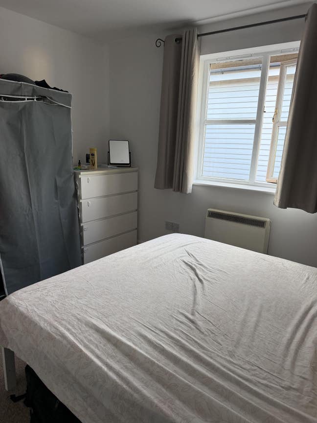 Double bed room with private bathroom  Main Photo