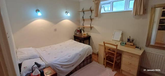 Double bedroom with own bathroom  Main Photo