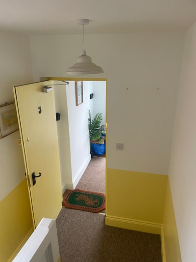 Big Room in a Top Floor Flat  Main Photo