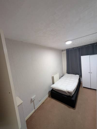  Single Room for Rent in SE2 Abbeywood Main Photo
