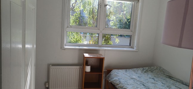 Spacious Single Room in N7 for Flat share  Main Photo