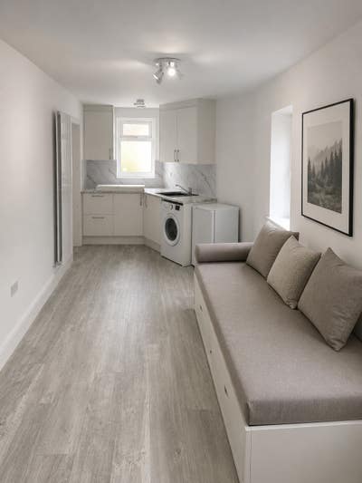 Studio flat Main Photo
