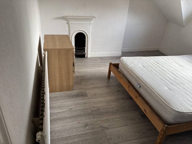 Looking for someone to take over my tenancy! Main Photo