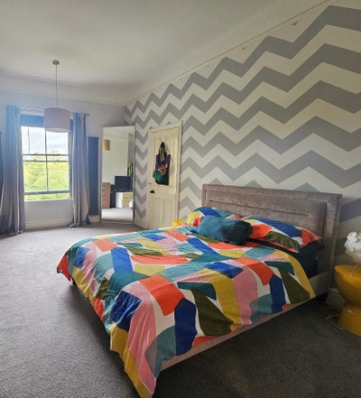 Large room with En-Suite Main Photo