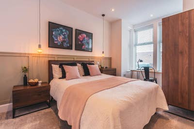 1 Double Room with Ensuite in Stunning 4 Bed  Main Photo