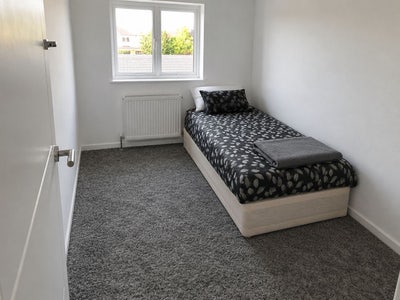 Single room available immediately  Main Photo