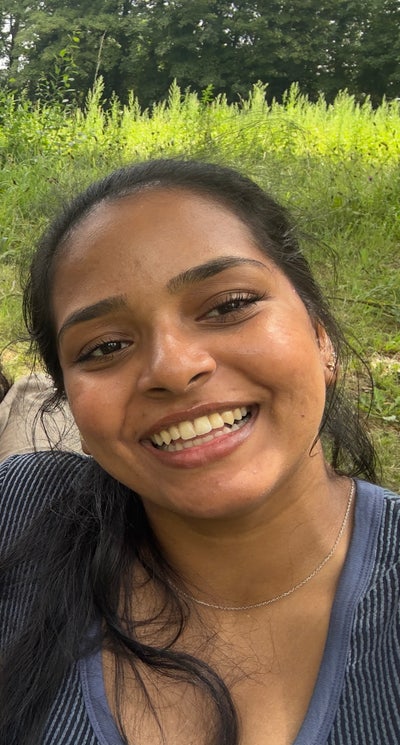 Hi!   I’m Rose, a 23-year-old from India ... Main Photo