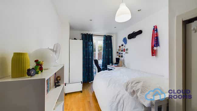 East London – E14 🏠 Ilse of Dogs / Canary Wharf Main Photo