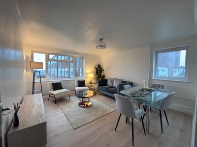 Newly refurbished flat Leigh on sea Main Photo