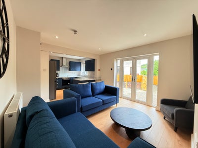 New Professional Property - Available 1st July Main Photo