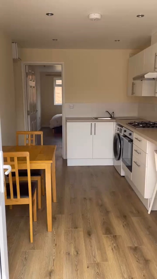 Cannon Park, Charming 1 Bed Flat with Garden! Main Photo