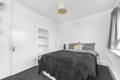 🏡Cheap Double Room - Half Deposit!! 🛏️ Main Photo
